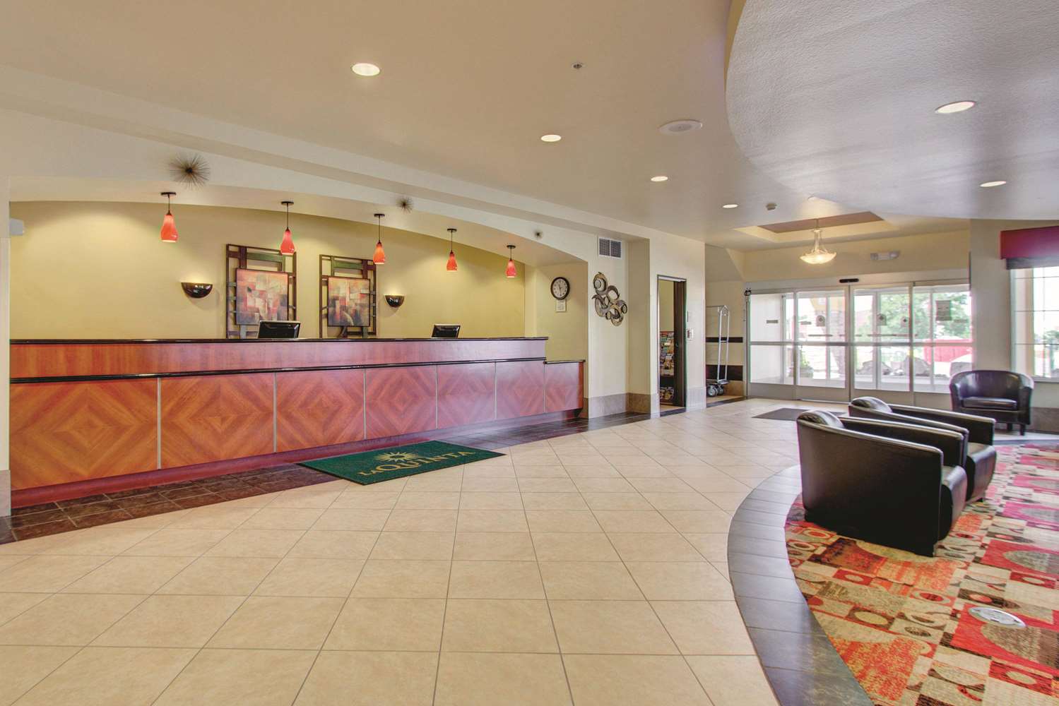 La Quinta Inn & Suites by Wyndham Denver Gateway Park 5/33