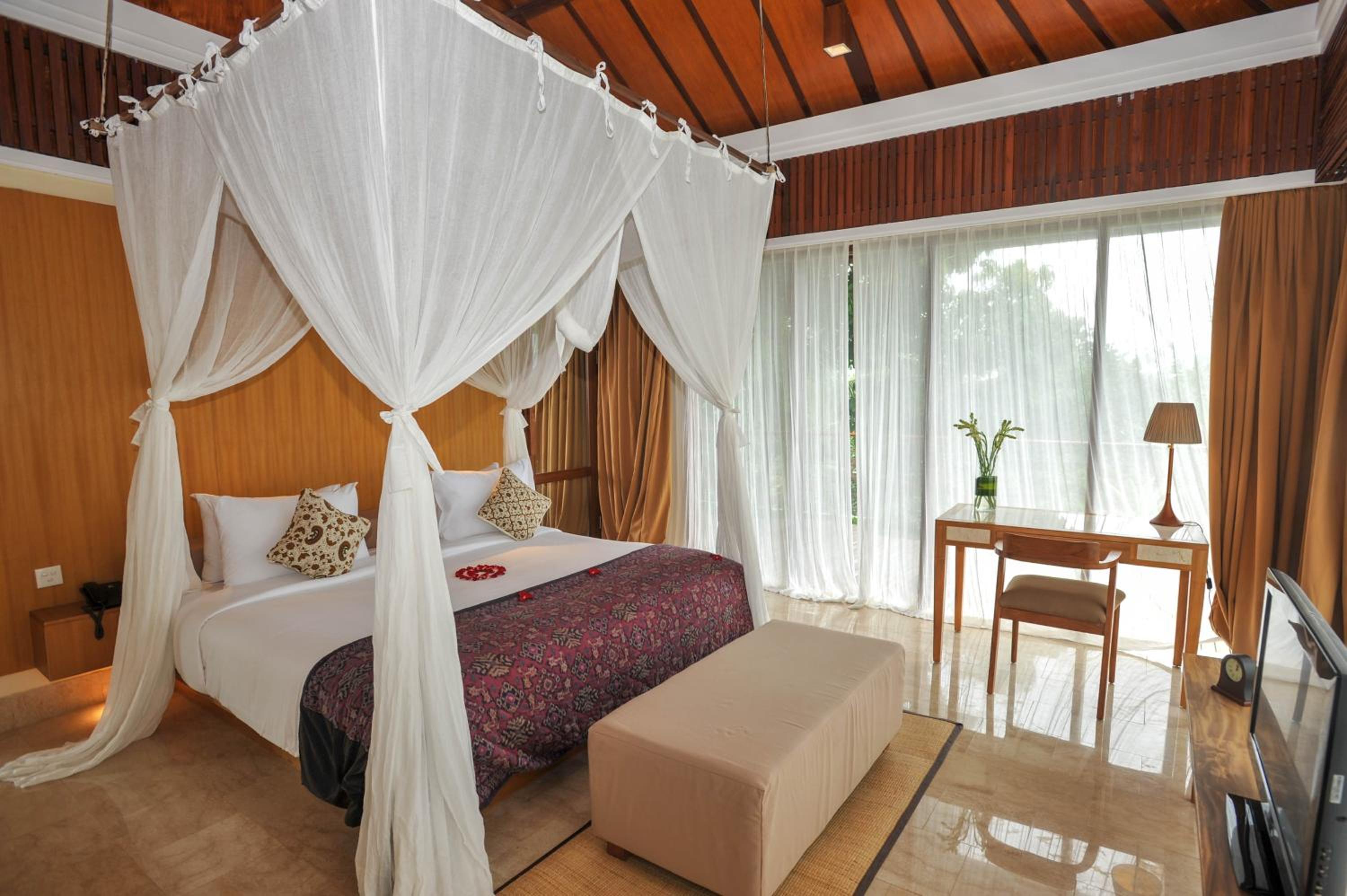 2 Bedrooms, Roof Top, Garden Villa