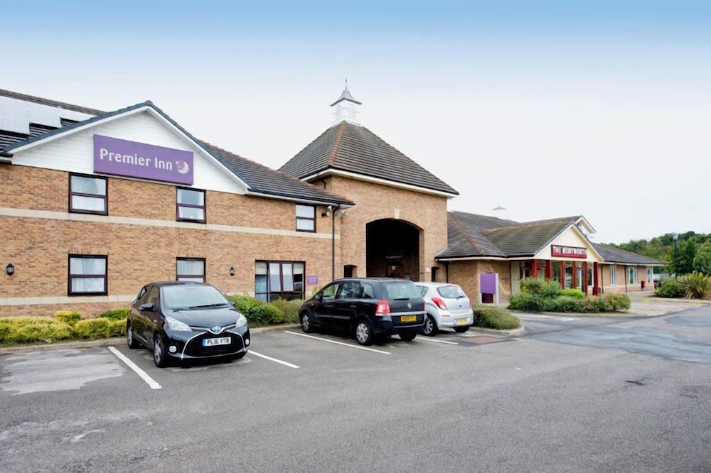 Premier Inn Sheffield/Barnsley (M1 Jct36) 43/51