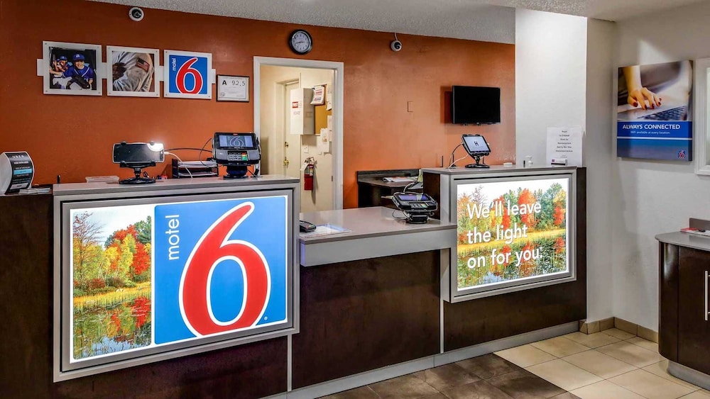 Motel6 Greensboro, NC - Airport 12/49
