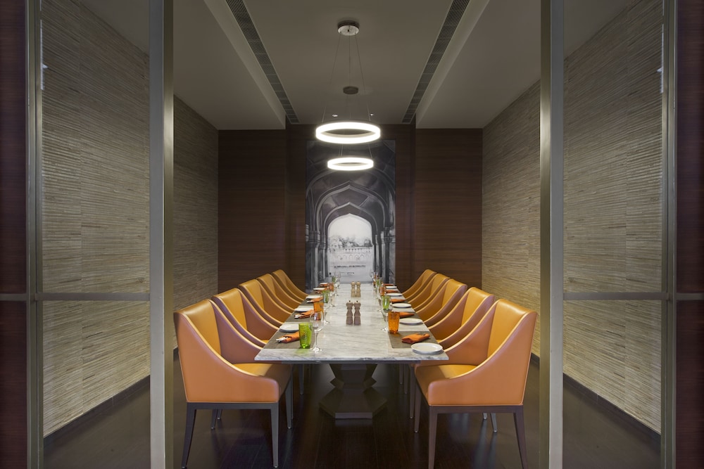 Sheraton Hyderabad Hotel 55/71