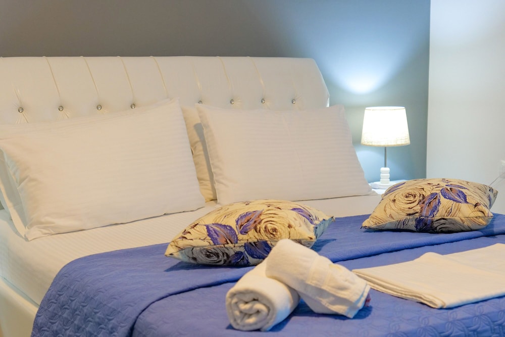Oceanic Overview Suites 28/50