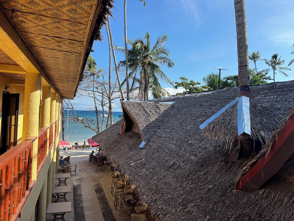 Alona Vida Beach Resort 33/64