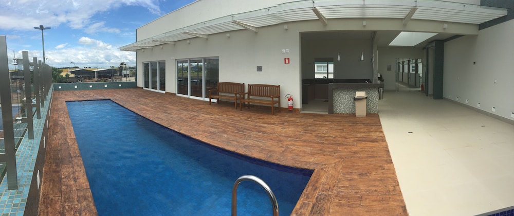 Porto Feliz Executive Hotel 48/50