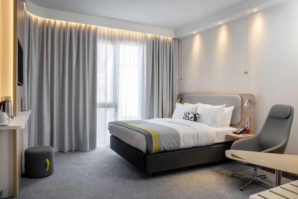 HOLIDAY INN EXPRESS STUTTGART - WAIBLINGEN 14/69
