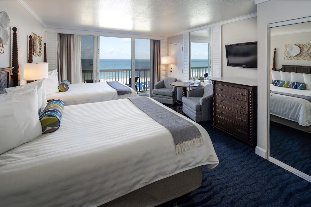 Room, 2 Queen Beds, Gulf Front, Balcony