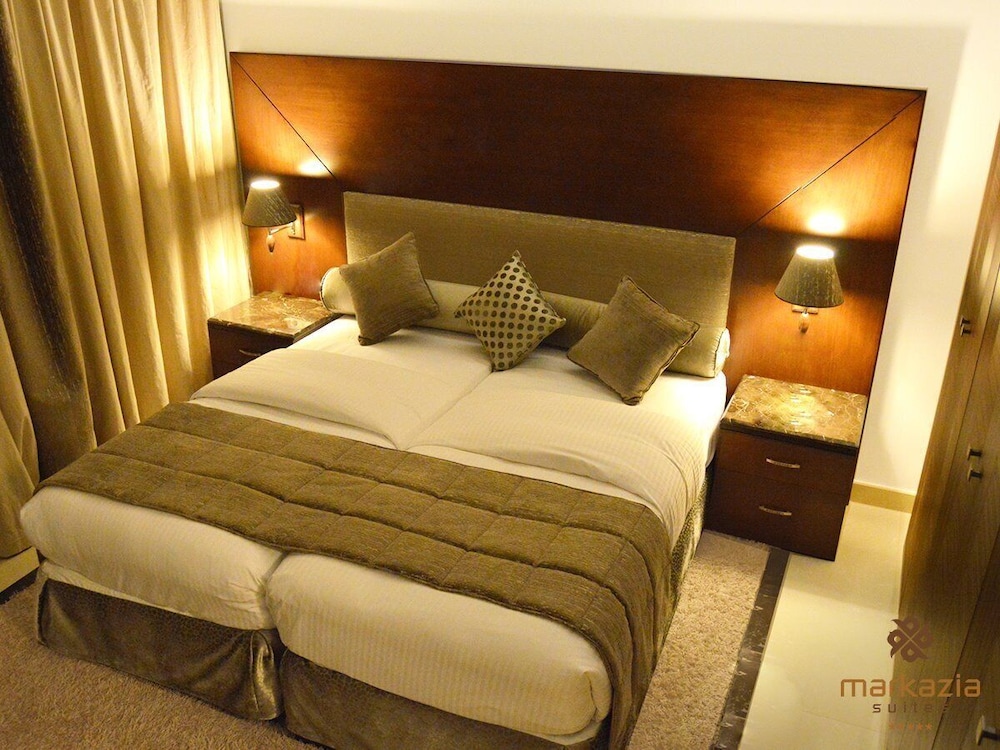 MARKAZIA SUITES 12/78