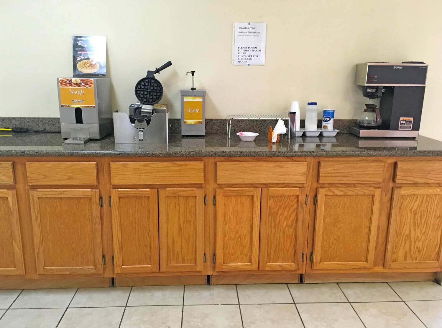 Americas Best Value Inn Suites Greenwood 2/7