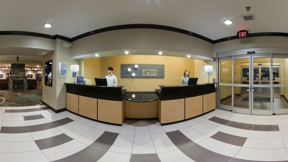 Holiday Inn Express Monticello 9/63