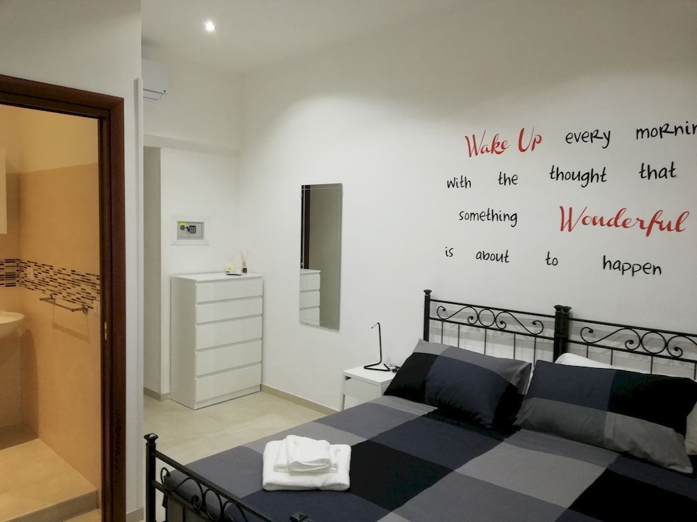 Imera Rooms 36/50