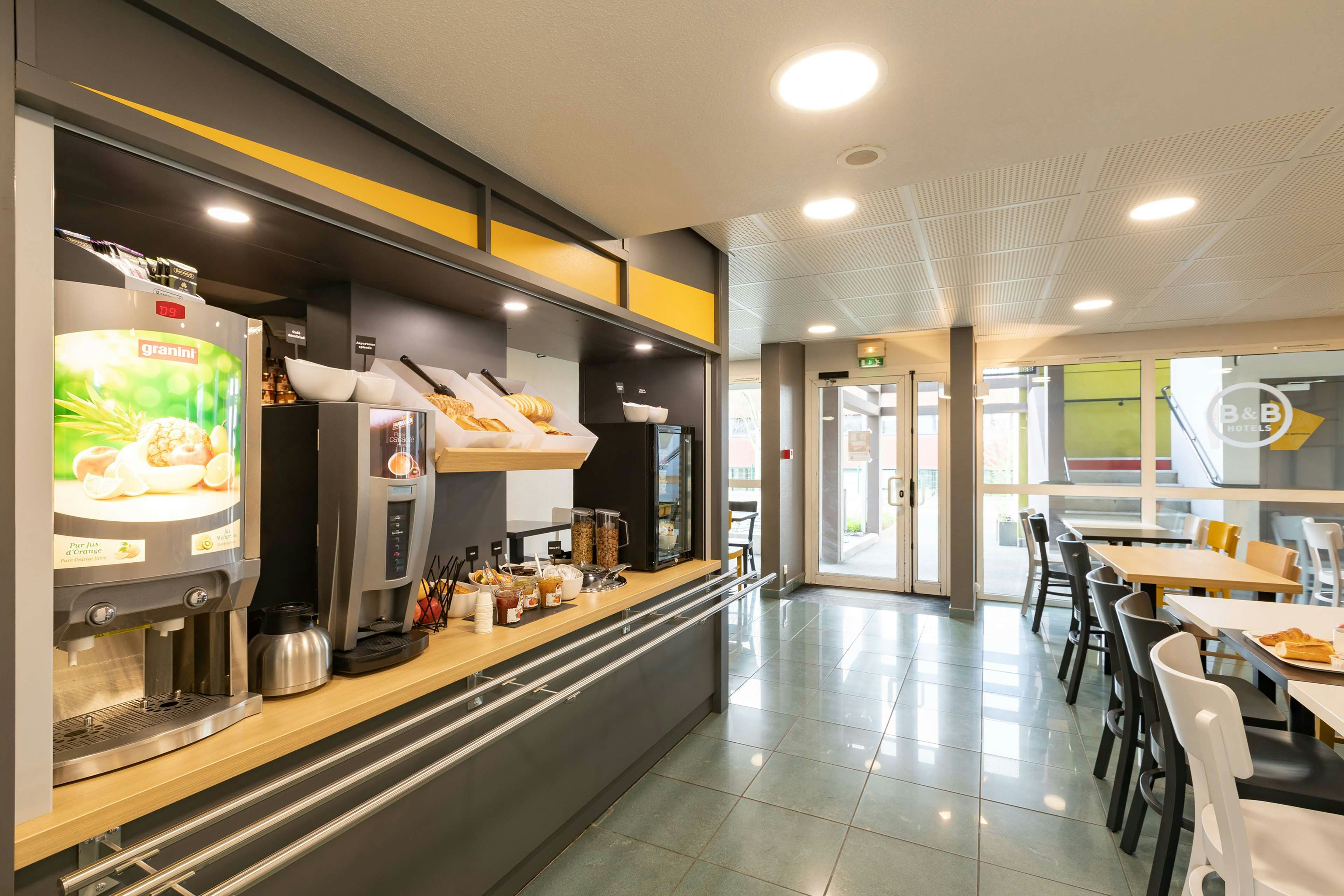 B&B Hotel Laval Change 6/30