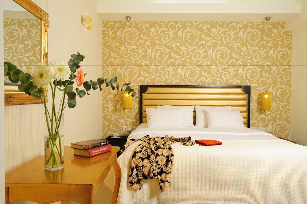 Steris Elegant Beach Hotel 32/70