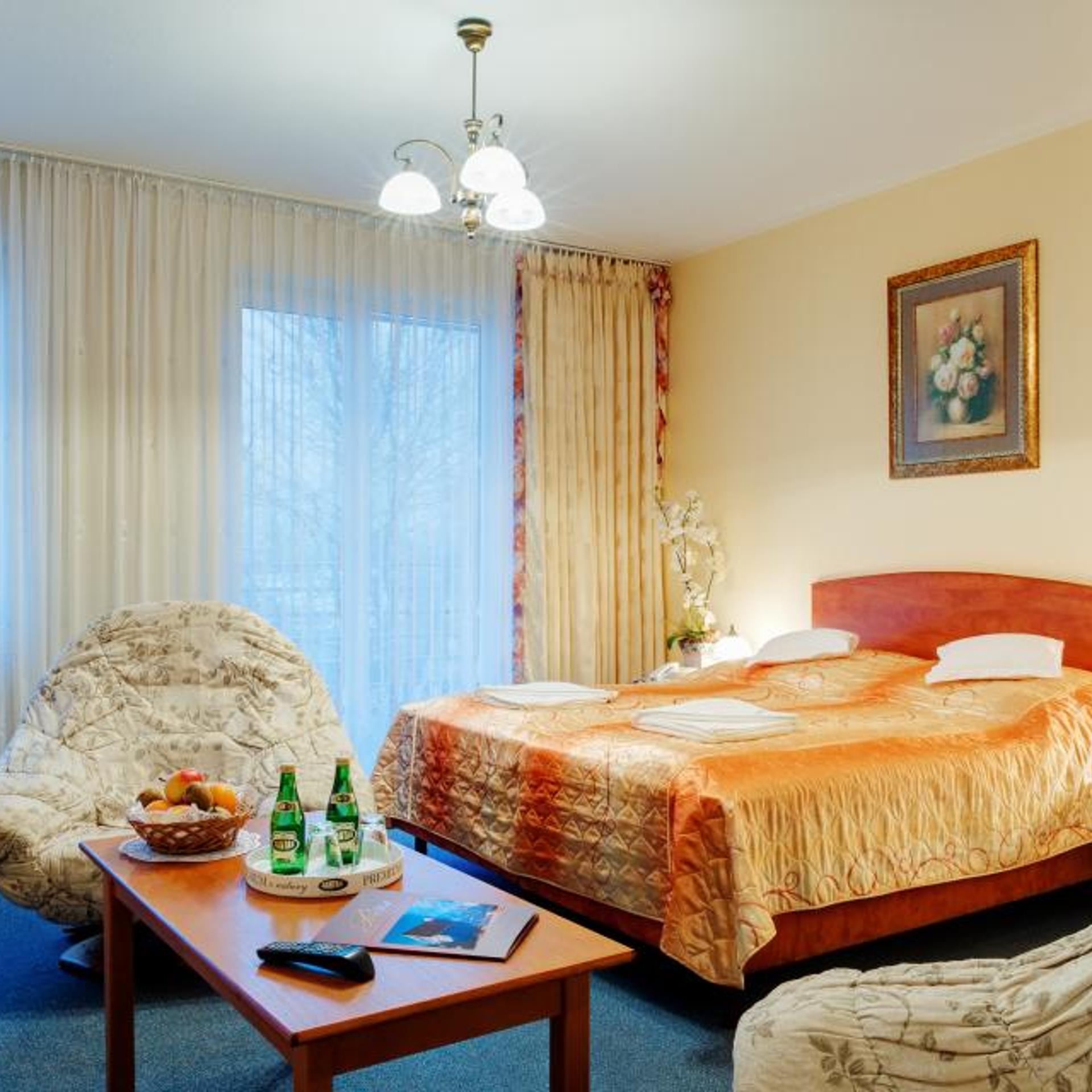 Deluxe, Double Bed