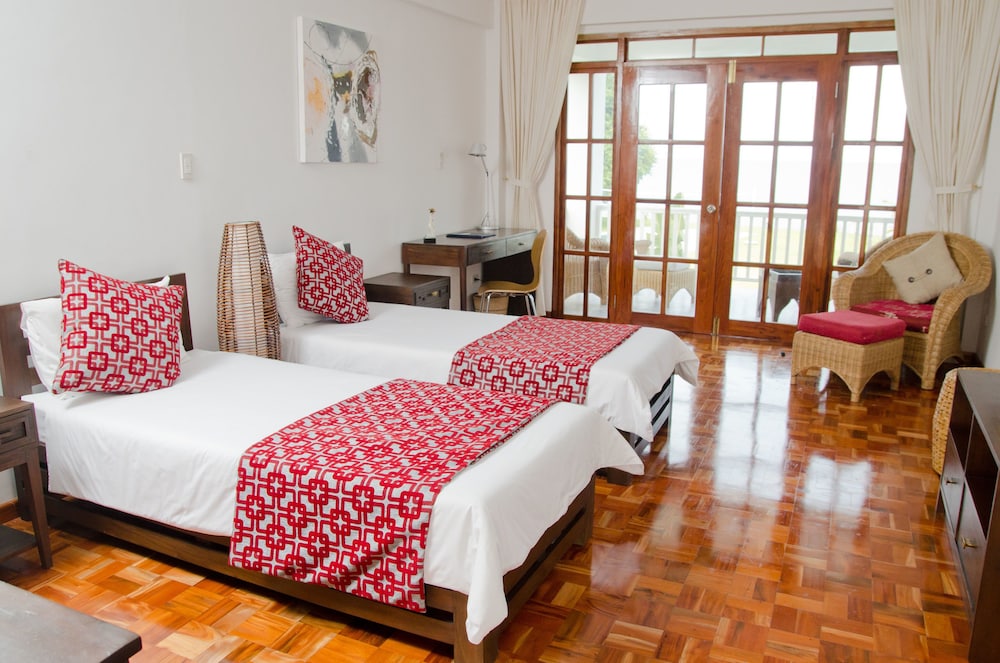 Sea Dream Resorts 25/68