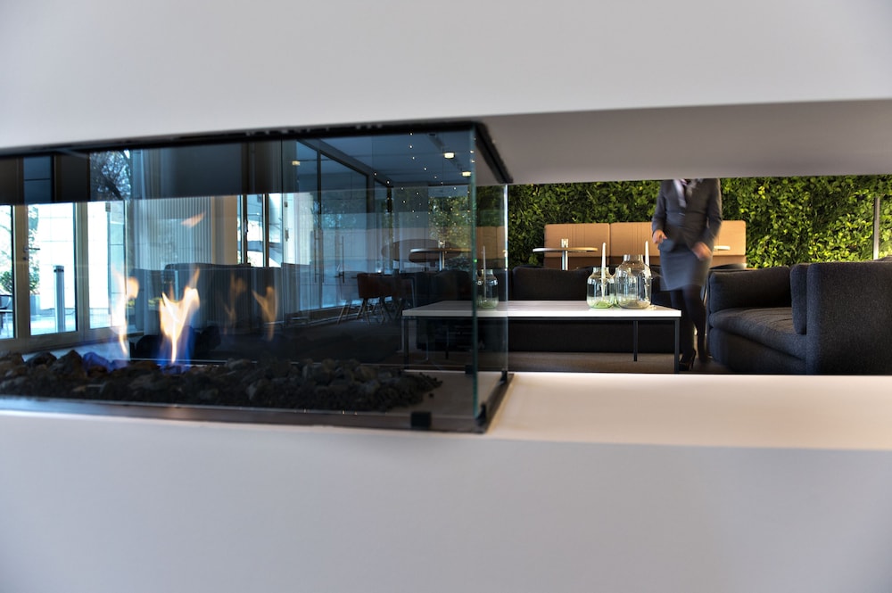 Comwell Hvide Hus Aalborg, Dolce by Wyndham 12/60