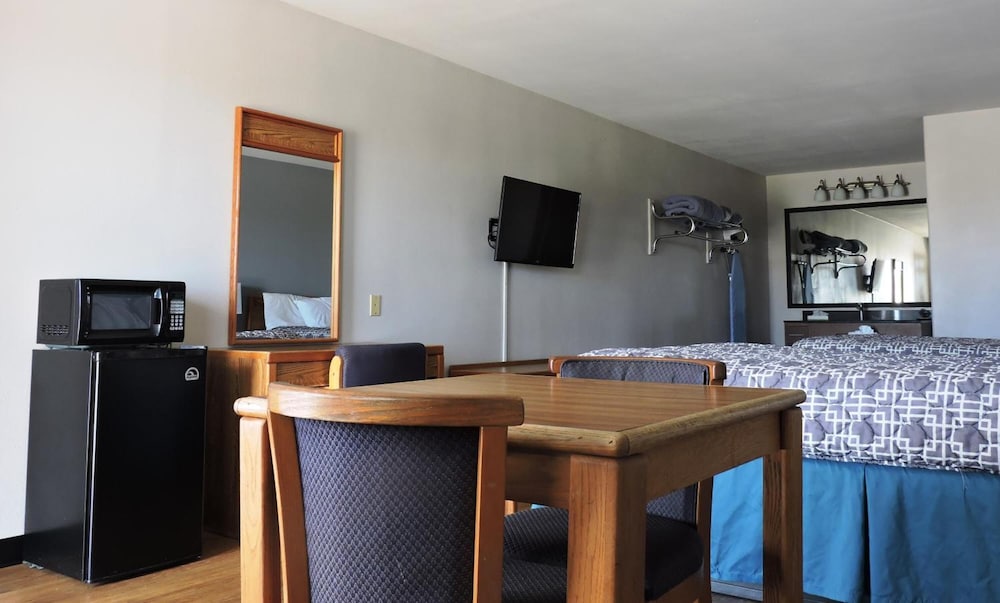 Riata Inn 19/33