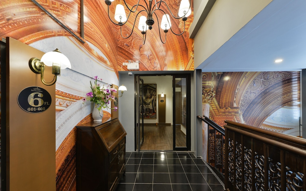 Siam Champs Elyseesi Unique Hotel 10/50
