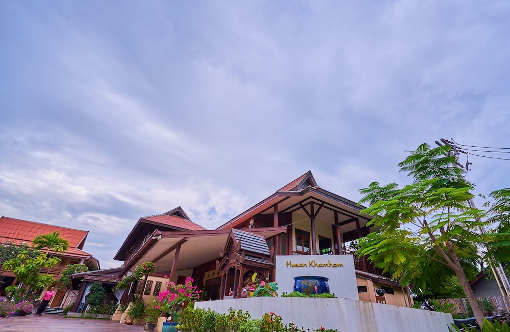 Huean Kham Hom Resort photo1