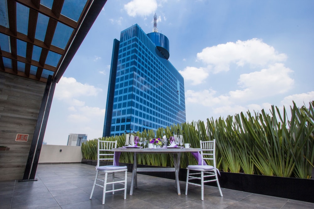 Isaaya Hotel Boutique By Wtc 44/50
