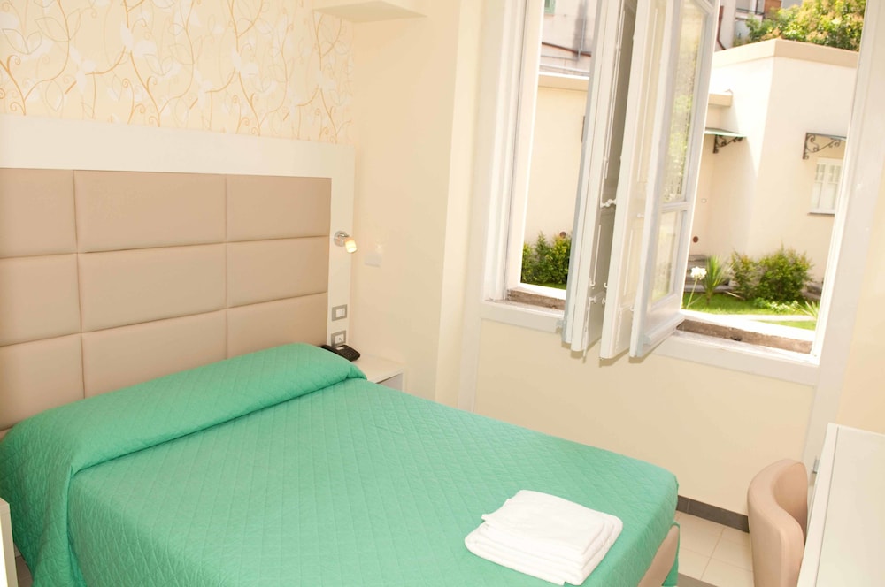Villa Italia Bed And Breakfast 27/49