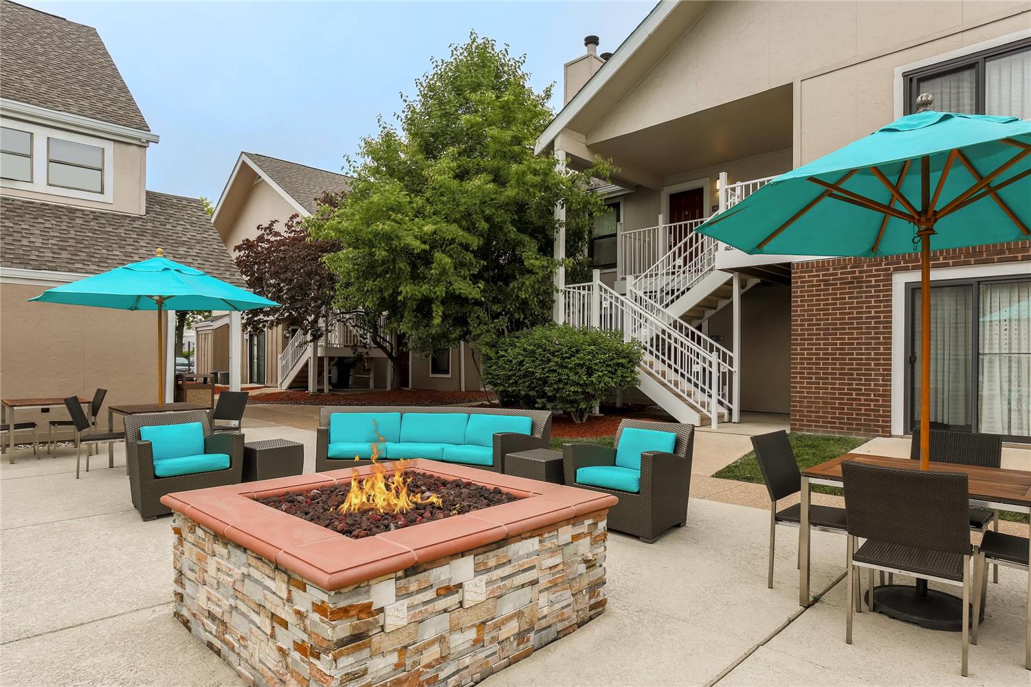 MainStay Suites St. Louis - Galleria 25/29