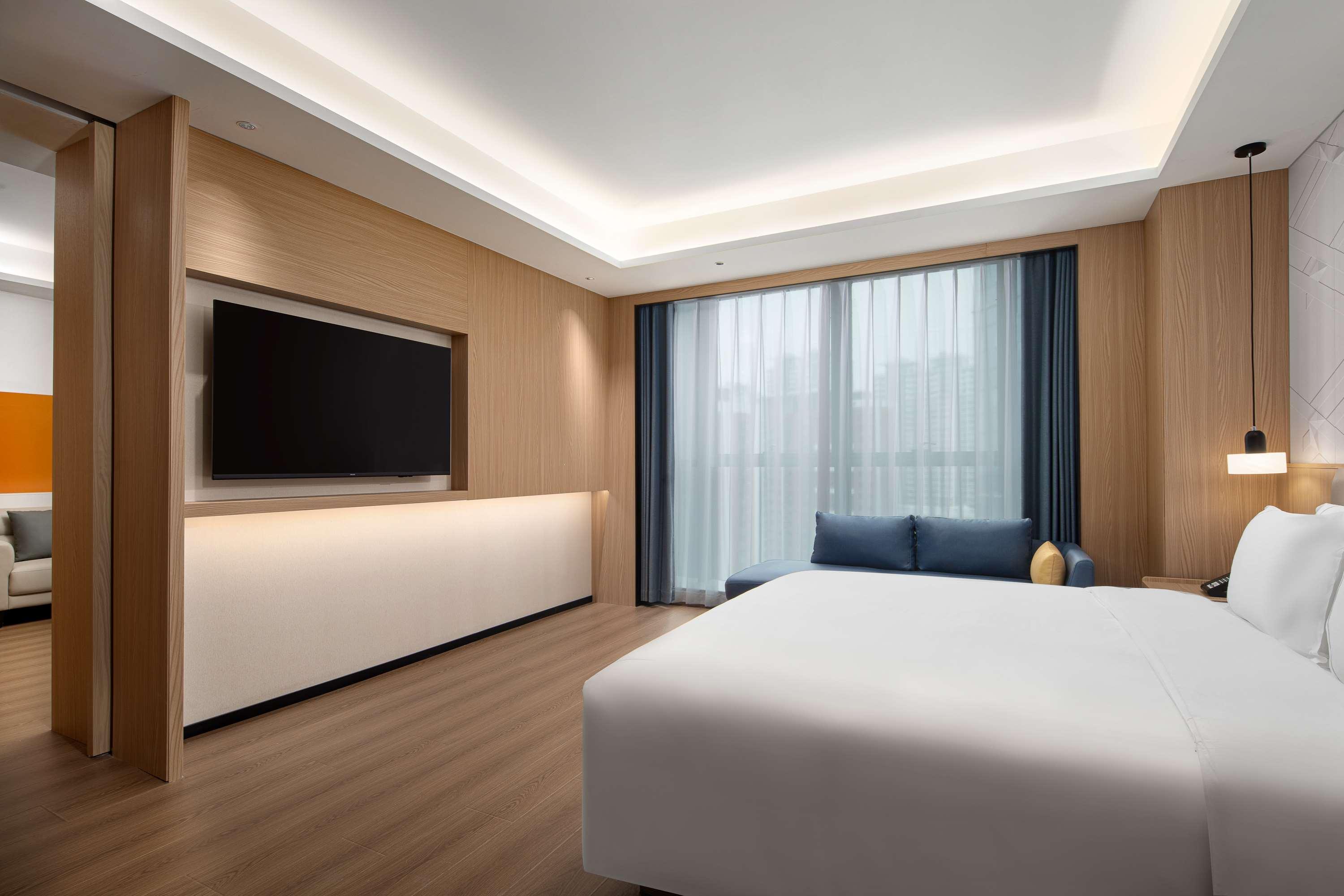 Microtel by Wyndham Qingdao Huangdao 16/29