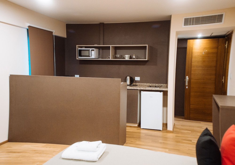Apart Hotel Quijote by DOT Suites 24/44