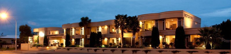 Baywatch Motor Inn 2/41