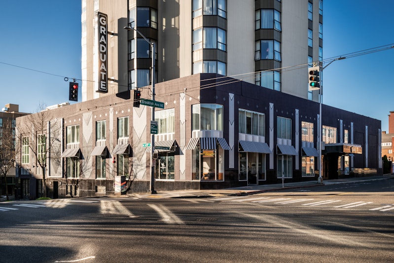 Graduate by Hilton Seattle 50/50