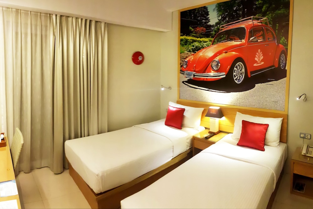 Rhadana Hotel 24/63