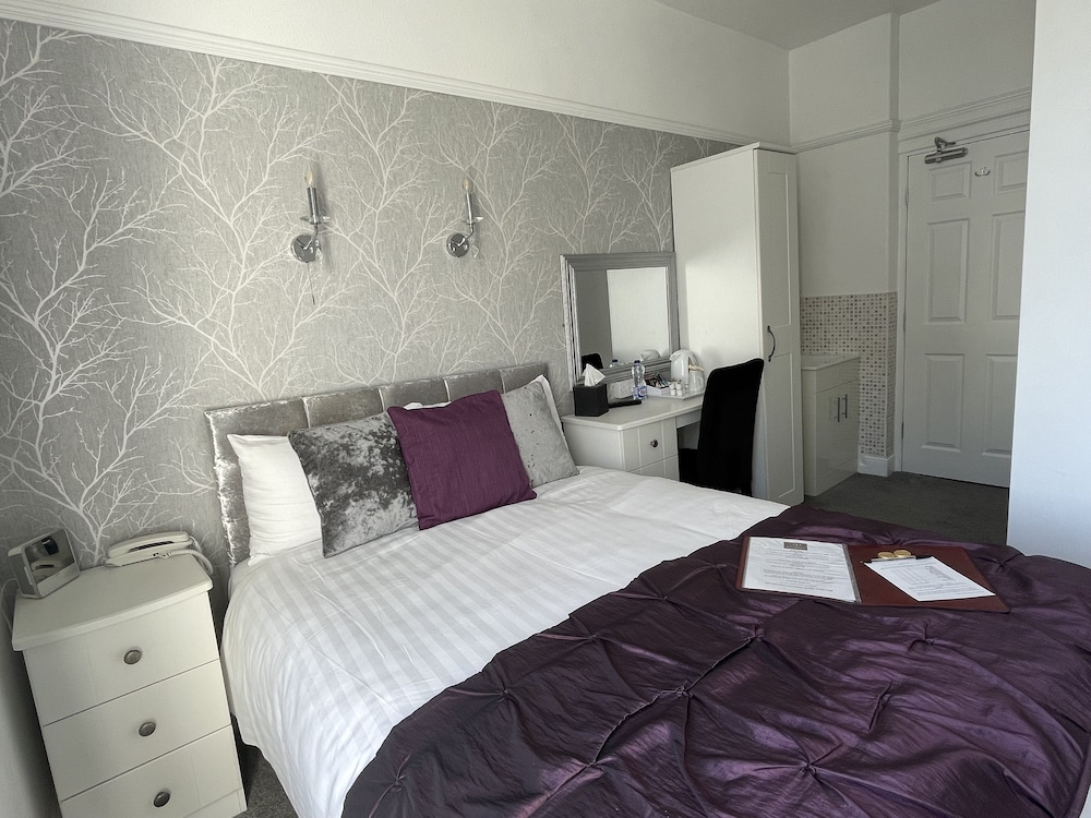 Lynton House 11/50