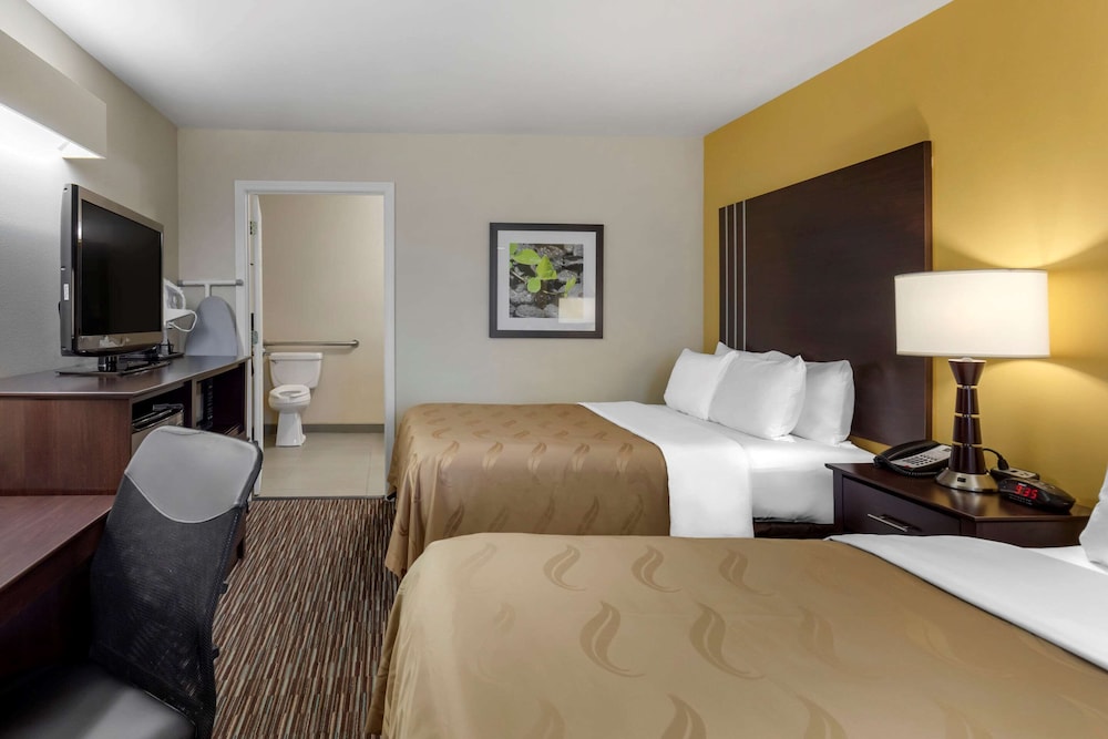Quality Inn Seneca US-123 24/53