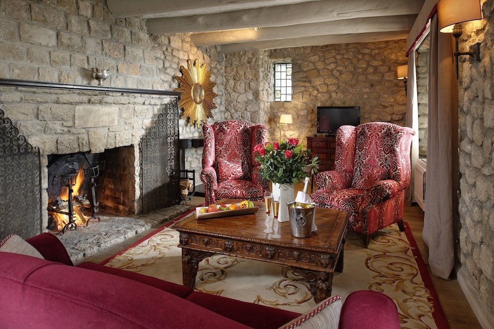 Chateau Eza 24/82