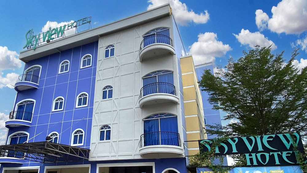 SKY VIEW HOTEL 3/44