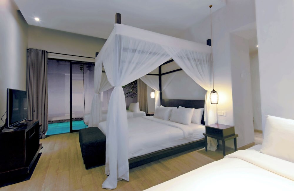 Deluxe Family Suite Villa