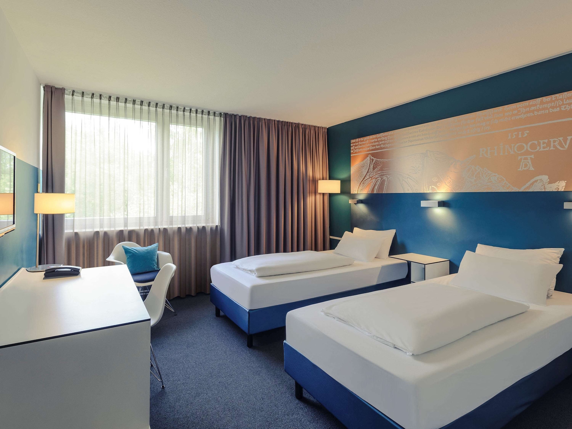 Privilege, Double Bed, Sofa