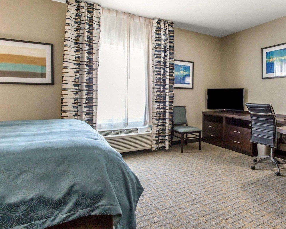 MainStay Suites Midland TX 21/44