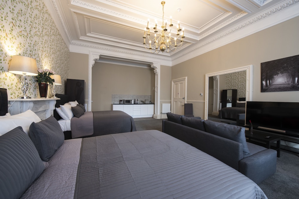 Grosvenor Suites 38/46