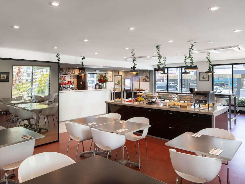 Ibis Newcastle 51/60
