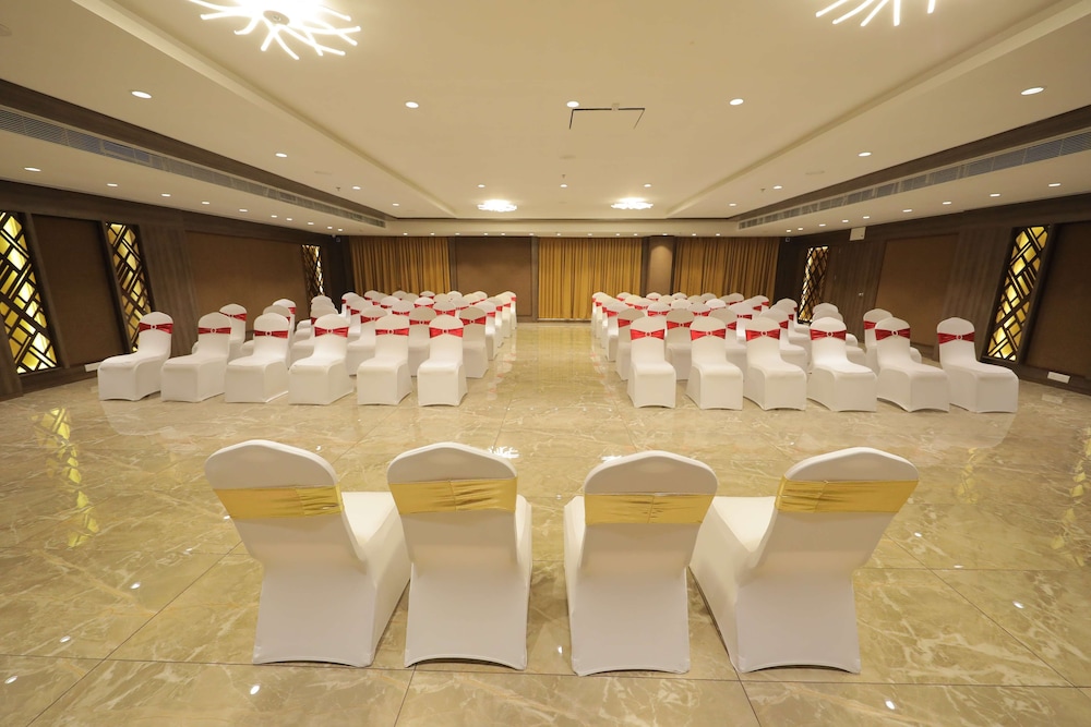 Sarovar Portico Somnath 62/72