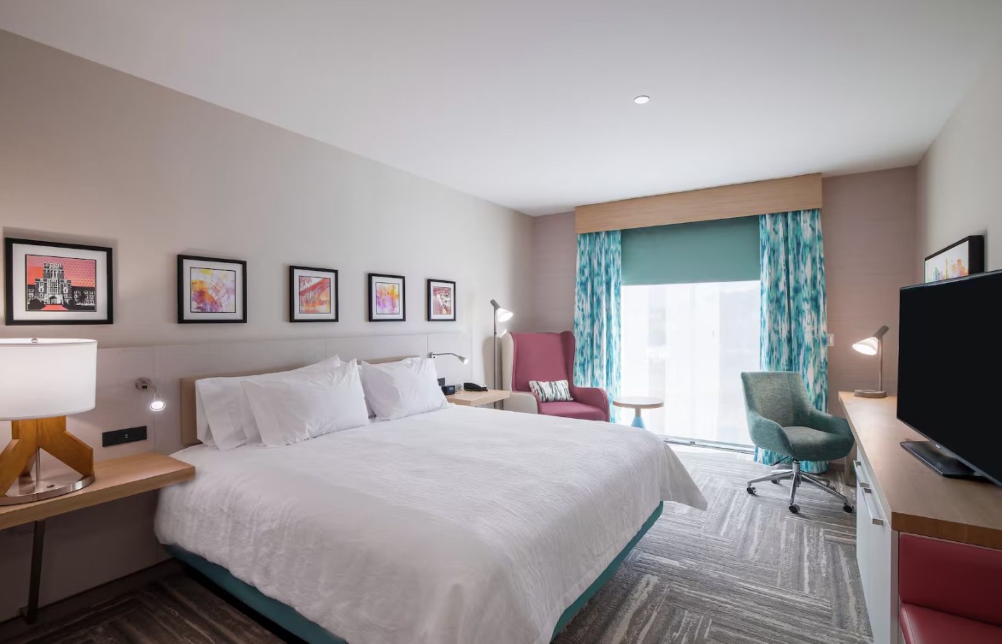 PREMIUM, KING BED