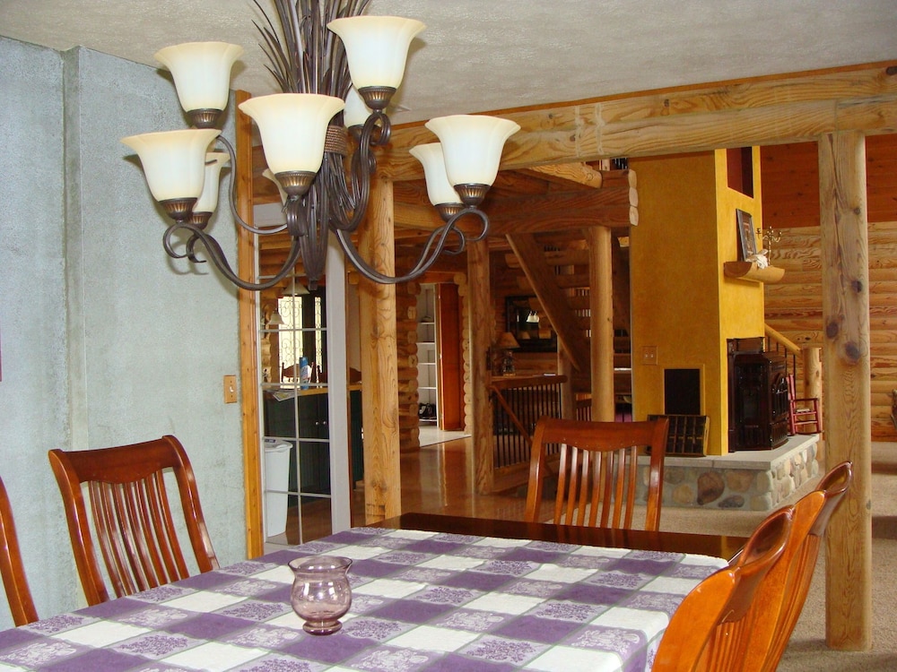 A Breath of Heaven Bed and Breakfast 6/50