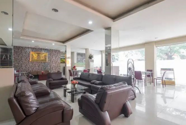OYO 601 Hotel Agraha Makassar 32/35