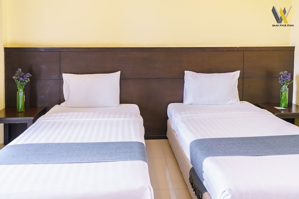غرفة قياسية بسريرين منفصلين، Baan Phor Phan Hotel 3/8