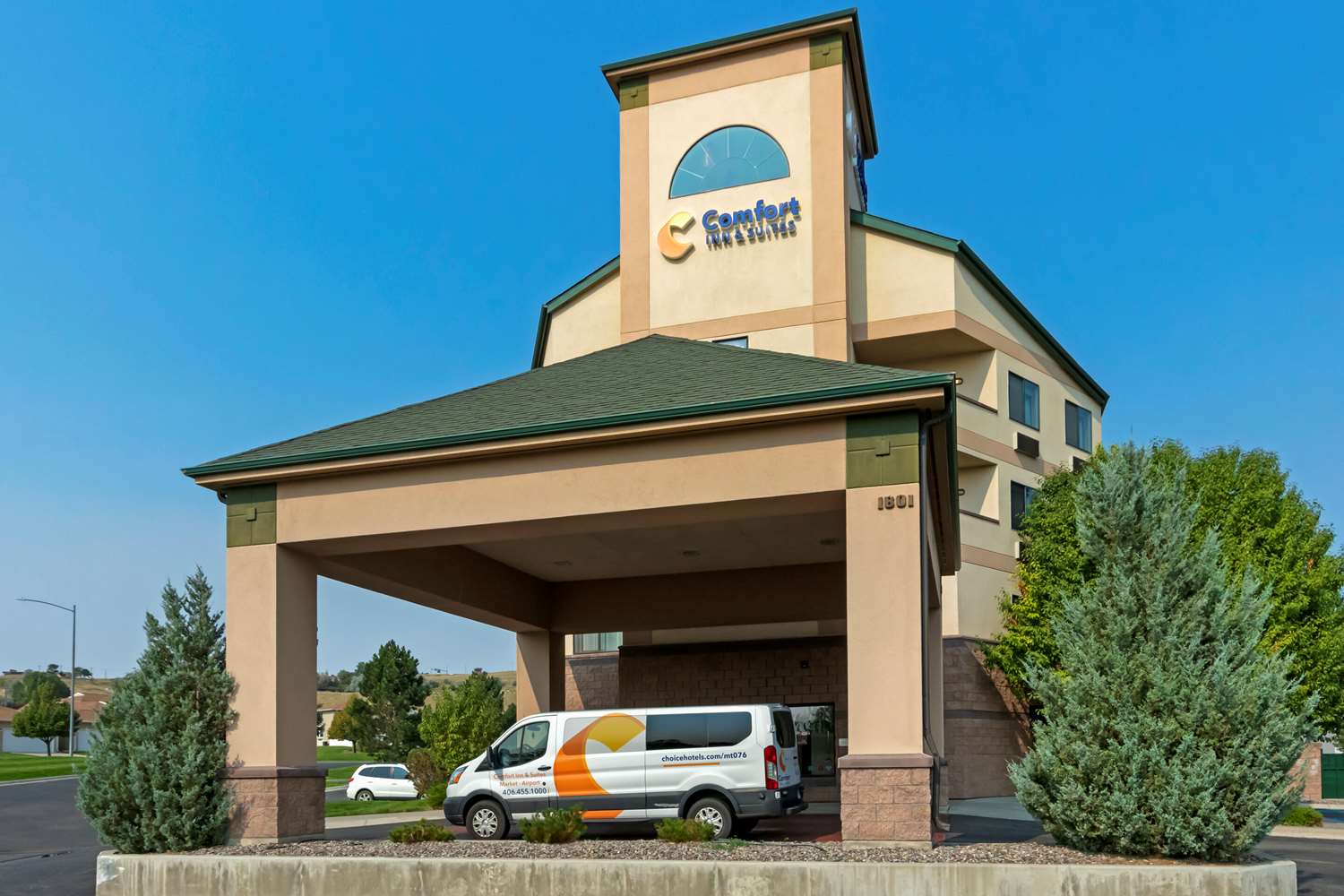 Comfort Inn and Suites Market Airport 1/17