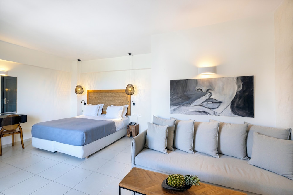 La Stella Suites 23/64