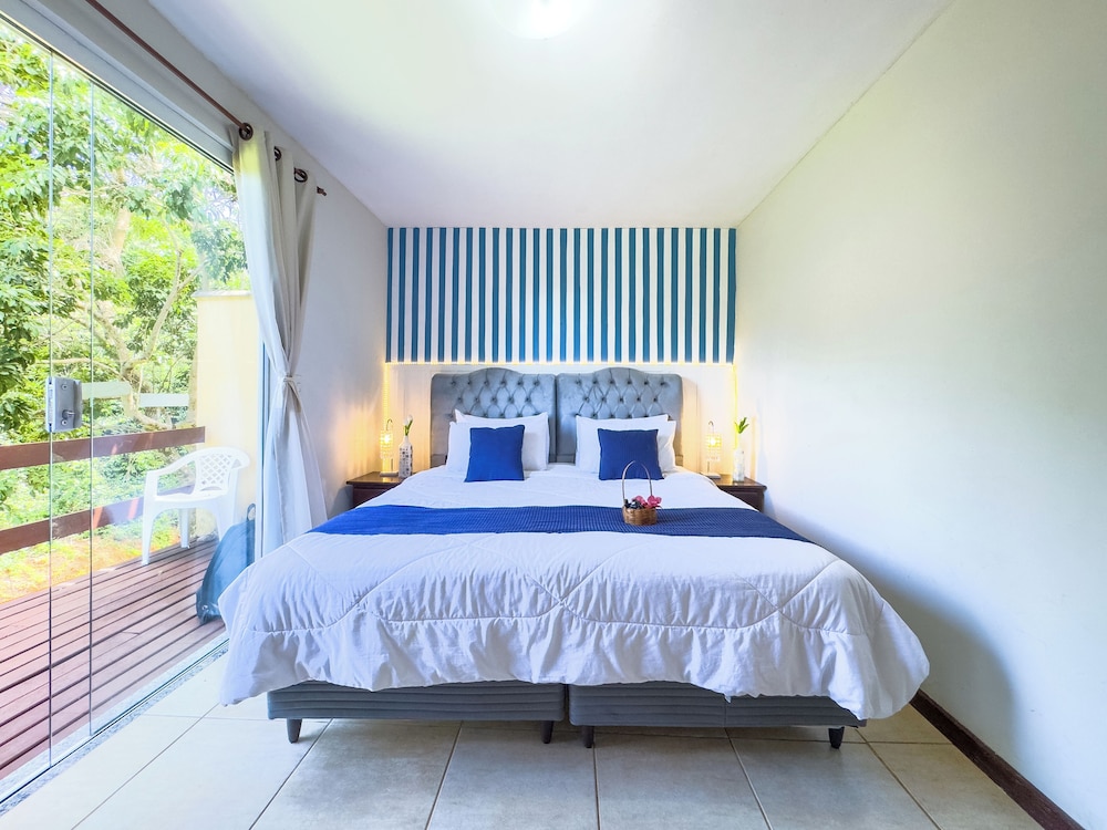 SUPERIOR, DOUBLE BED, GARDEN VIEW