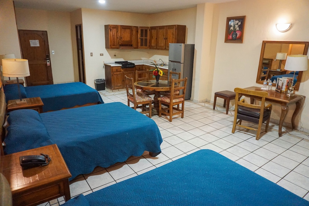 Hotel Las Fuentes 38/64