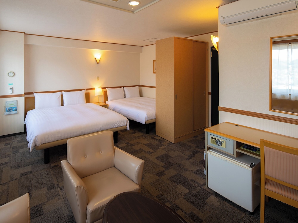 Toyoko Inn Kagoshima Chuo Eki Nishi Guchi 24/61