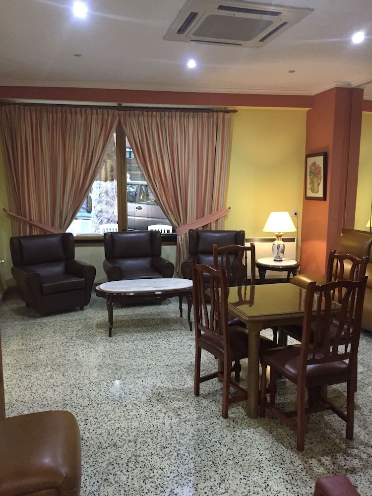 Central Hotel 44/60